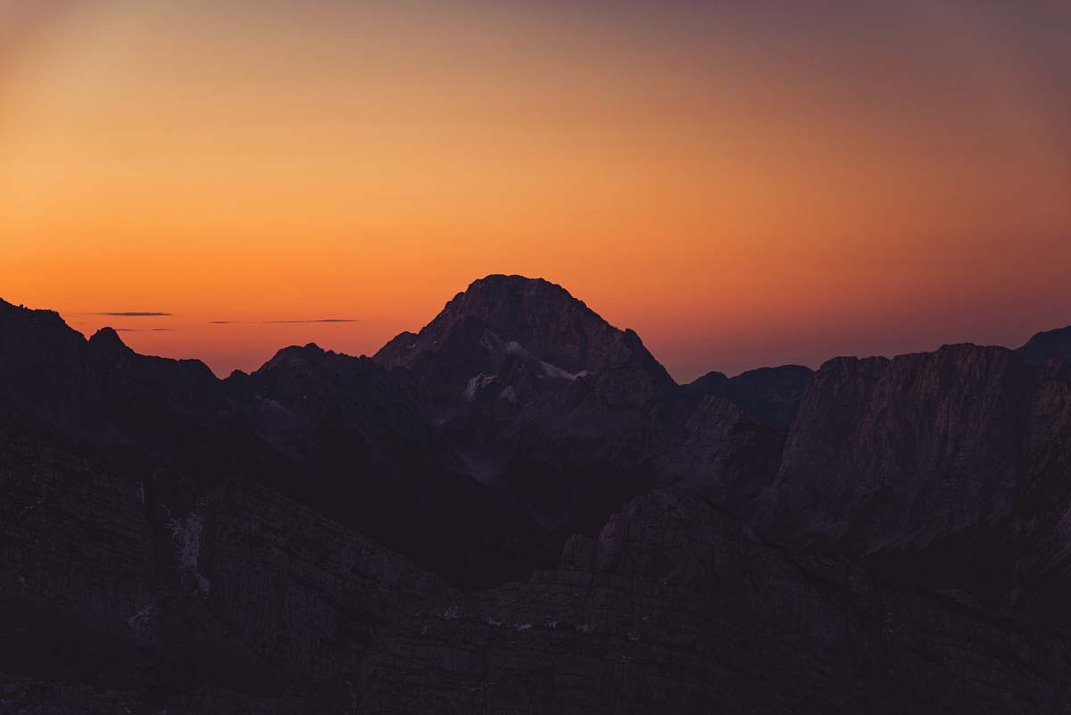 mountain range  outdoors